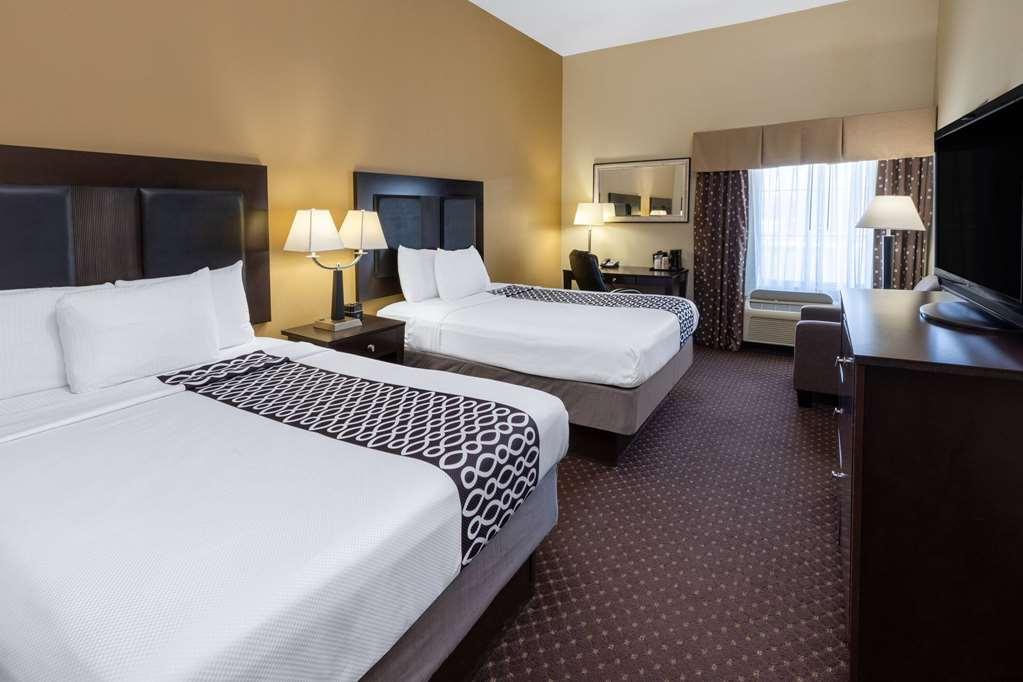 La Quinta By Wyndham Houston New Caney Номер фото