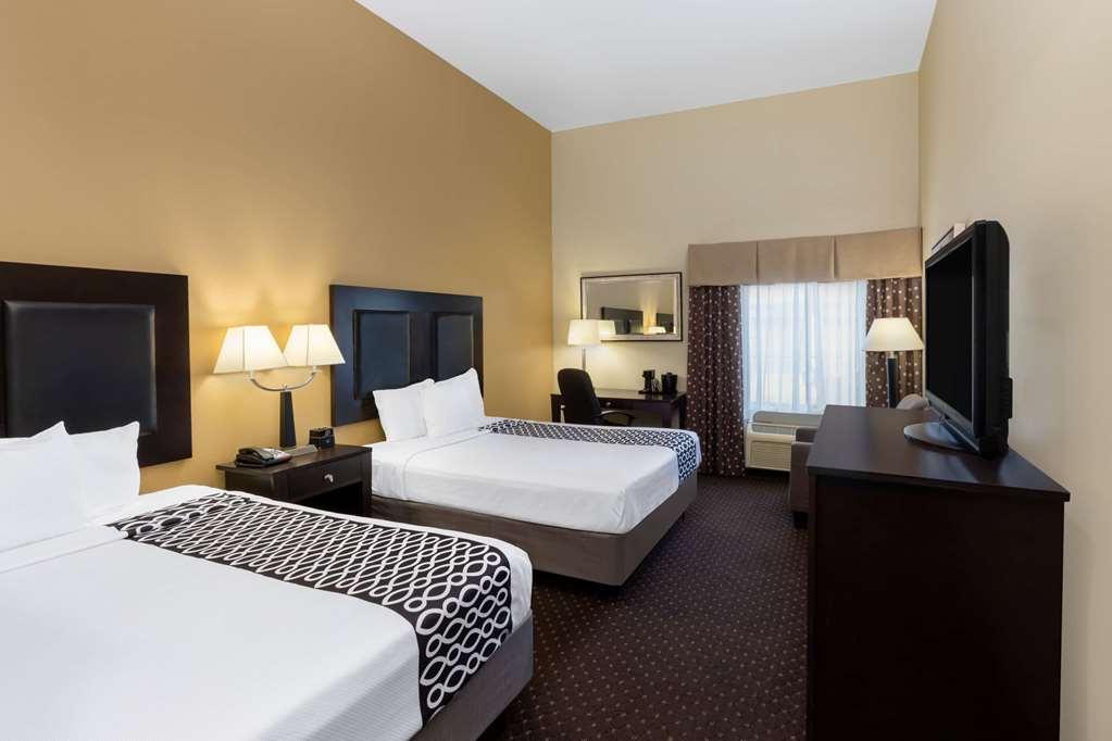 La Quinta By Wyndham Houston New Caney Номер фото