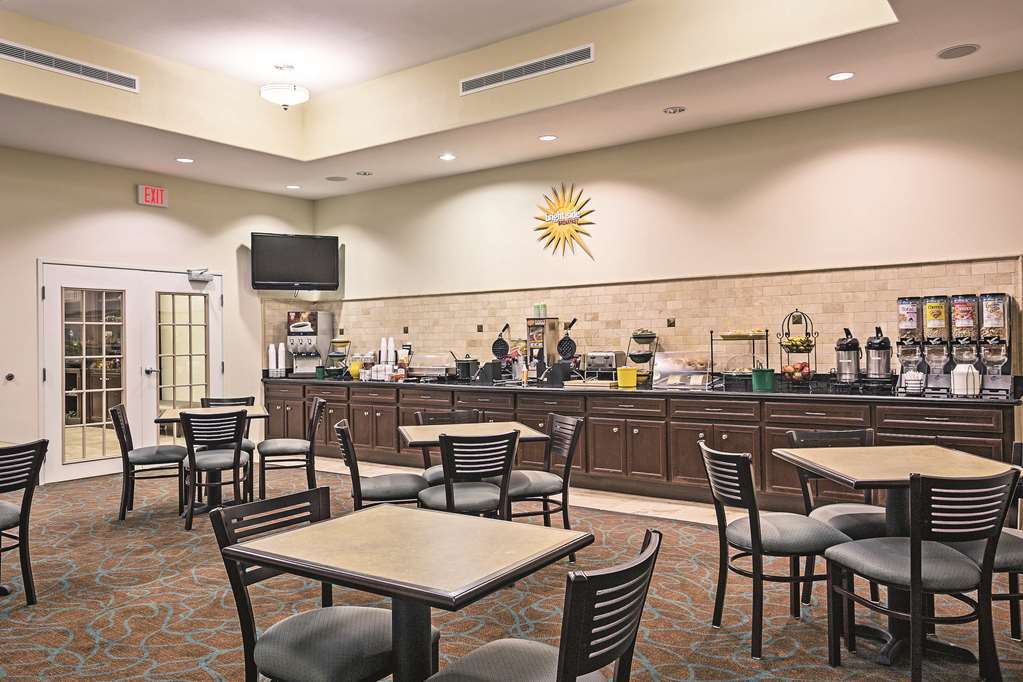 La Quinta By Wyndham Houston New Caney Ресторан фото