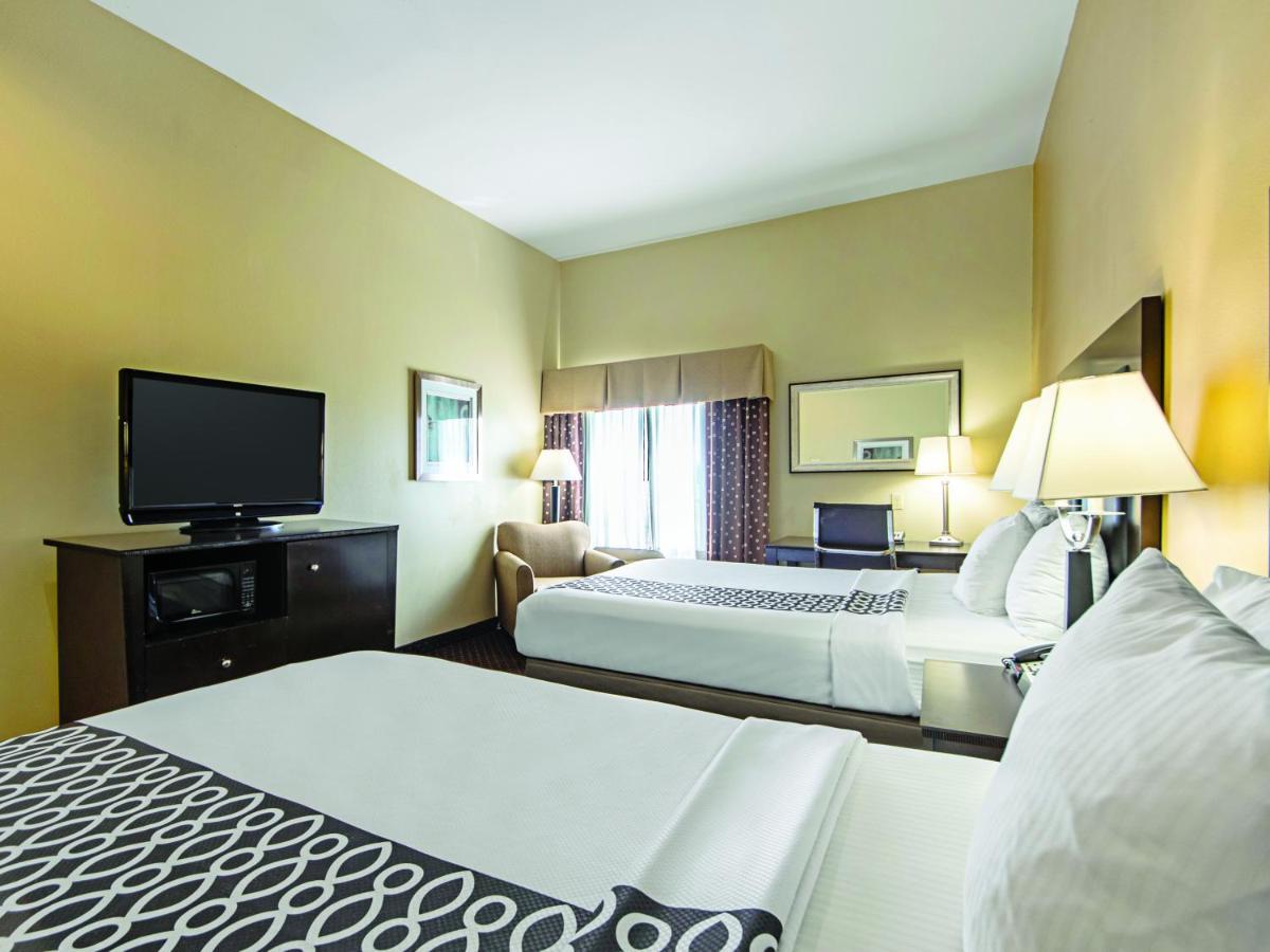 La Quinta By Wyndham Houston New Caney Экстерьер фото